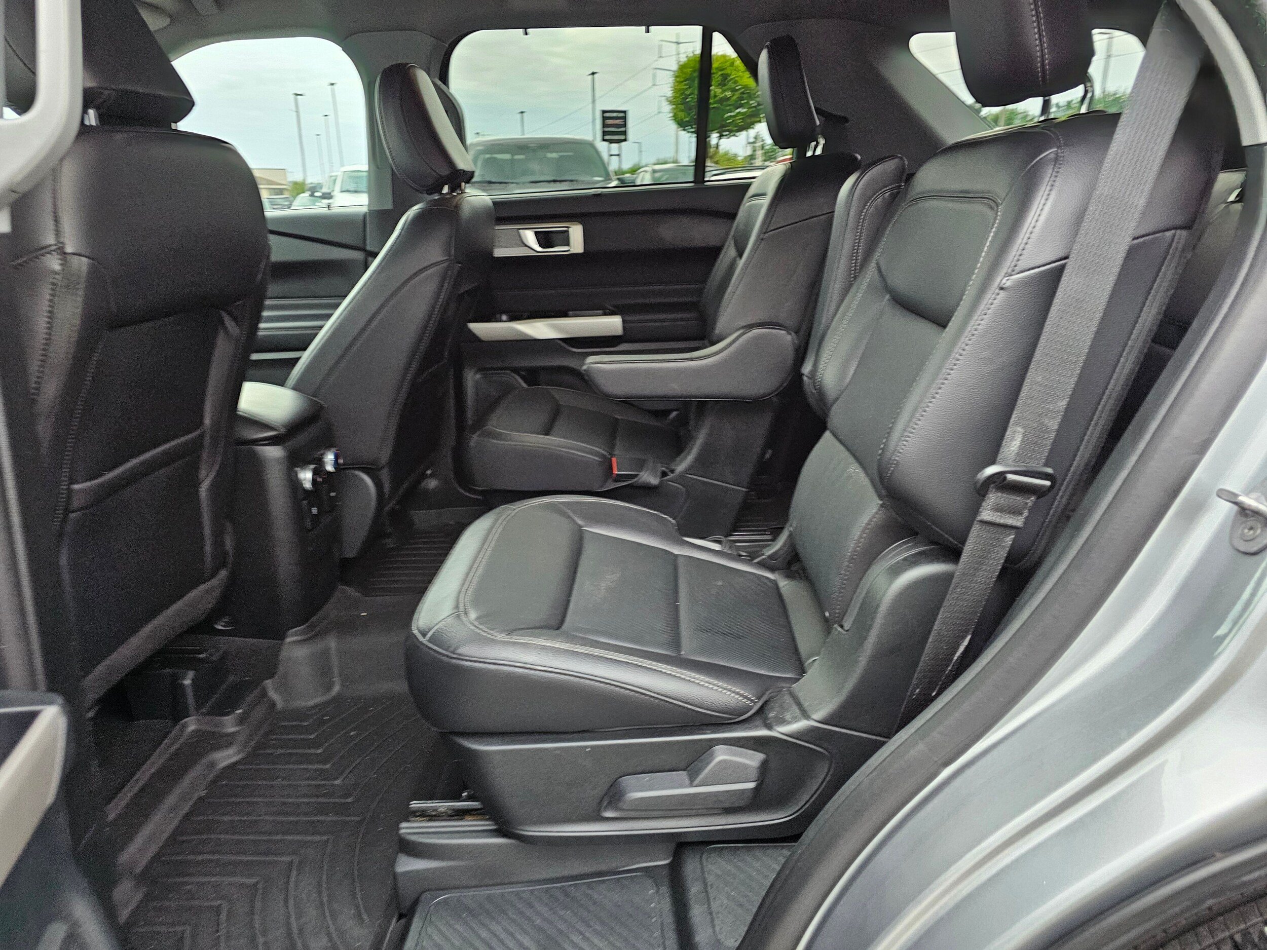 Certified 2023 Ford Explorer Limited AWD/4WD image 18