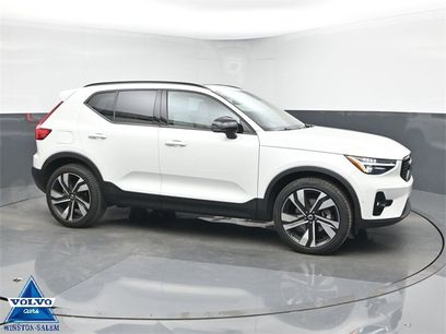 Used 2025 Volvo XC40 B5 Plus w/ Protection Package Premier