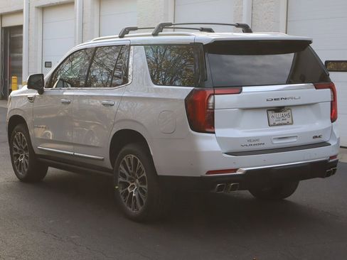 New 2026 GMC Yukon Denali w/ Sun & Power Step Package image 6