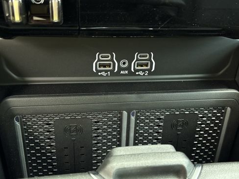 New 2026 RAM 2500 Laramie AWD/4WD image 21