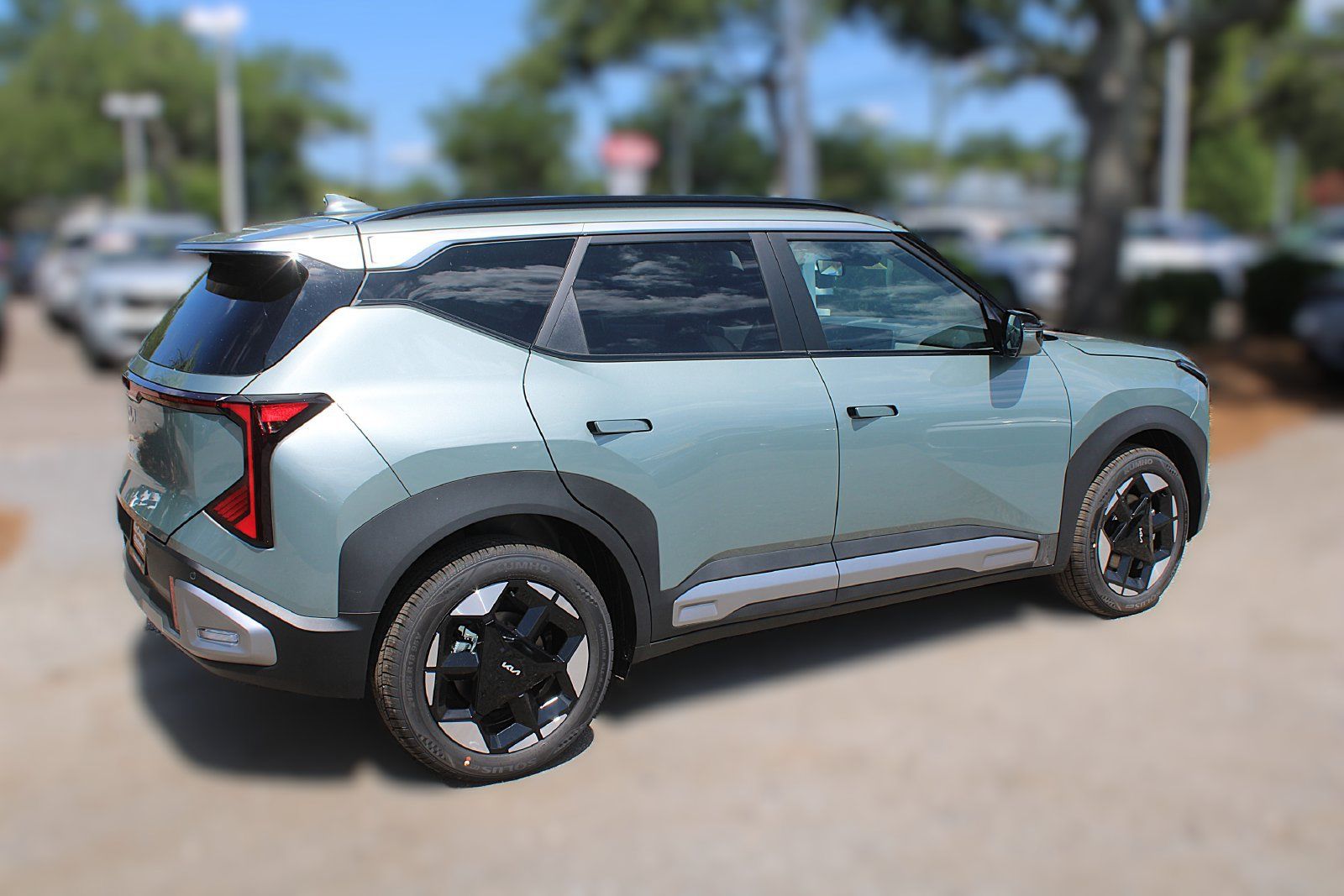 New 2027 Kia Seltos EX w/ EX Panoramic Sunroof Package FWD image 6