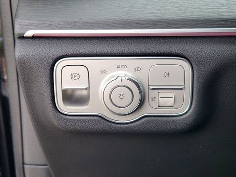 Used 2024 Mercedes-Benz GLE 350 4MATIC image 21