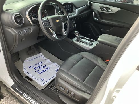 Used 2022 Chevrolet Blazer LT w/ Sound & Technology Package image 11