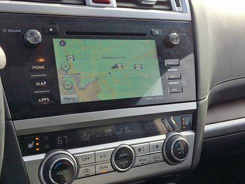 Used 2017 Subaru Outback 2.5i Limited image 23