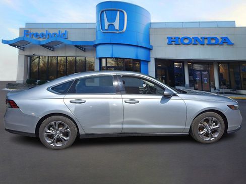 Used 2024 Honda Accord EX image 7