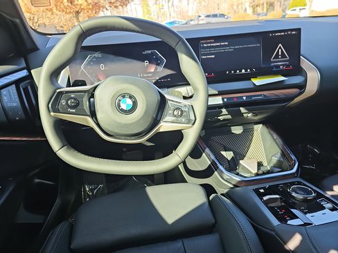 Certified 2025 BMW X3 xDrive30i w/ Premium Package image 17