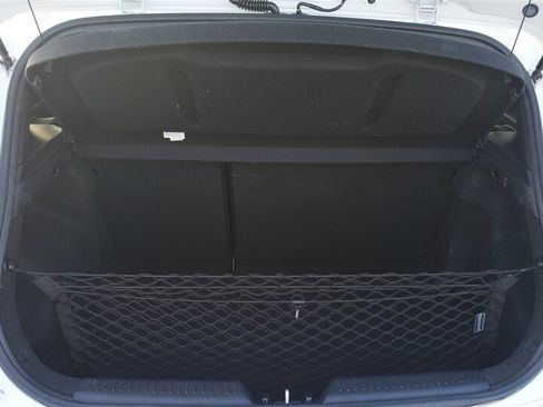 Used 2016 Hyundai Elantra GT FWD image 11