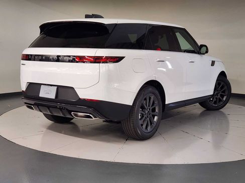 Used 2026 Land Rover Range Rover Sport SE AWD/4WD image 2