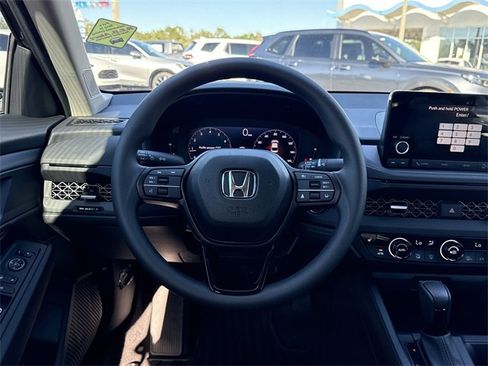 New 2025 Honda Accord SE image 15