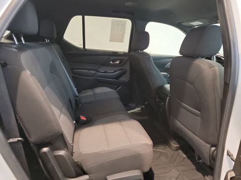 Used 2023 Chevrolet Traverse LT AWD/4WD image 18