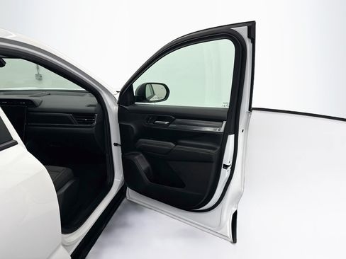 Used 2025 GMC Terrain Elevation FWD image 31