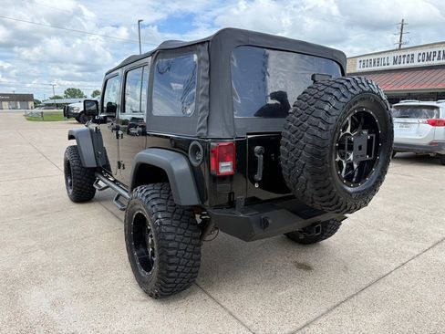 Used 2017 Jeep Wrangler Unlimited Sport w/ Connectivity Group image 5