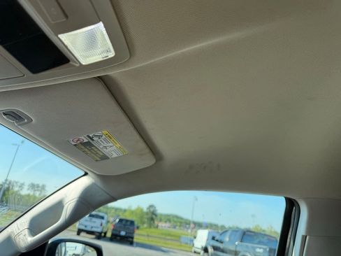 Used 2020 Toyota Tacoma SR5 image 41