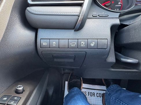 Used 2022 Toyota Camry XSE image 15