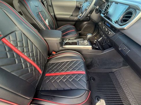 Certified 2023 Toyota Tacoma SR5 image 34