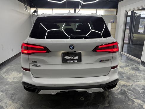 Used 2020 BMW X5 M50i AWD/4WD image 4