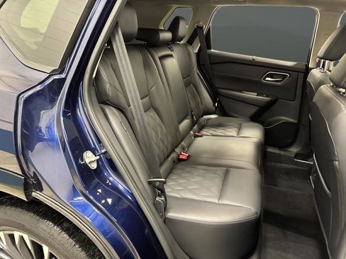 Used 2024 Nissan Rogue Platinum w/ Platinum Premium Package image 31