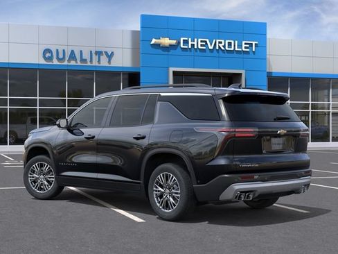 New 2026 Chevrolet Traverse LT w/ Driver Confidence Package FWD image 3