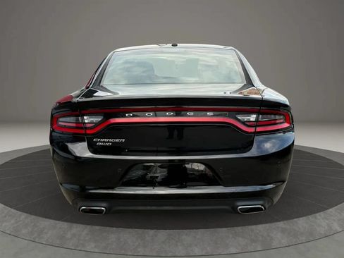 Used 2017 Dodge Charger SE w/ Popular Equipment Group AWD/4WD image 5