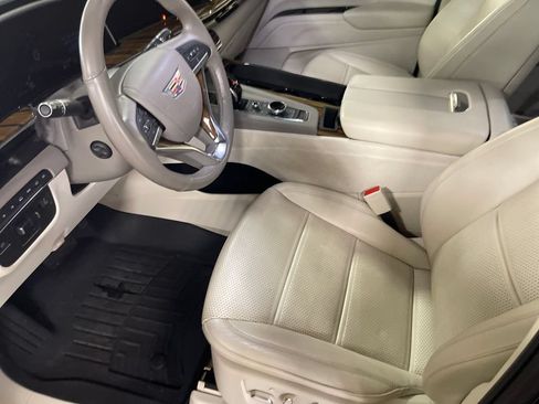 Used 2023 Cadillac Escalade Sport Platinum AWD/4WD image 14