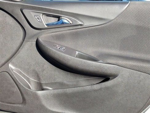 Used 2023 Chevrolet Malibu LT image 39