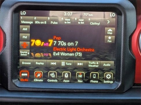 Used 2018 Jeep Wrangler Unlimited Rubicon image 17