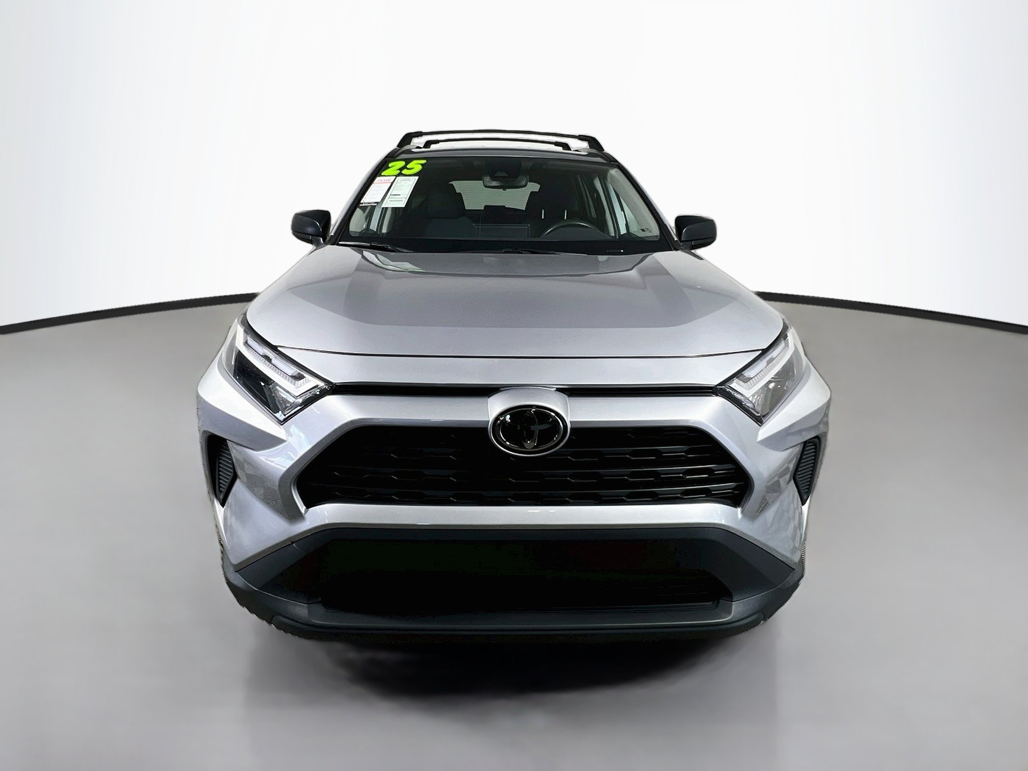 Used 2025 Toyota RAV4 LE AWD/4WD image 11