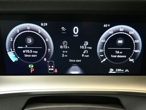 New 2026 Volkswagen Tiguan SE AWD/4WD image 31