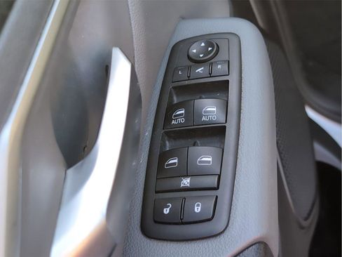 Used 2019 RAM 1500 Big Horn AWD/4WD image 16