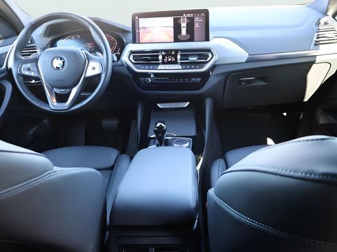 Used 2025 BMW X4 xDrive30i image 15