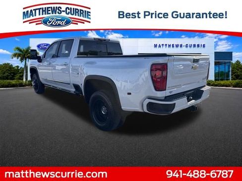 Used 2024 Chevrolet Silverado 3500 High Country w/ High Country Premium Package AWD/4WD image 6