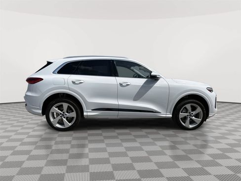 New 2026 Audi Q5 Premium Plus AWD/4WD image 6