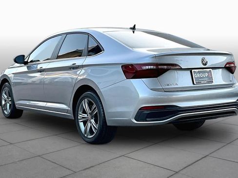 Used 2023 Volkswagen Jetta SE w/ Panoramic Sunroof Package FWD image 12