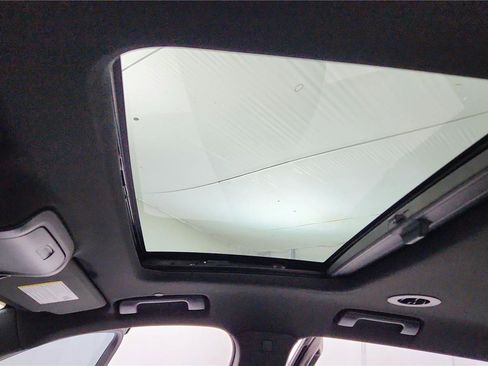 Used 2022 Buick Enclave Essence w/ Experience Buick Package image 25