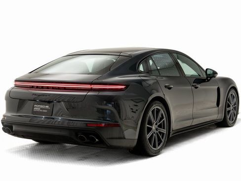 Used 2025 Porsche Panamera 4 image 33