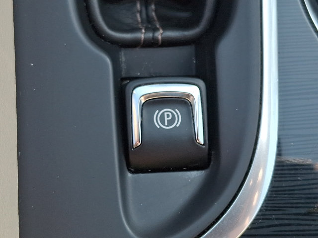 Certified 2017 Buick Envision Premium w/ Driver Confidence Package AWD/4WD image 25