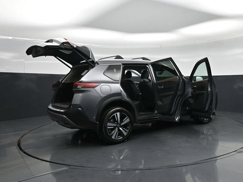 Used 2023 Nissan Rogue SL w/ SL Premium Package FWD image 5