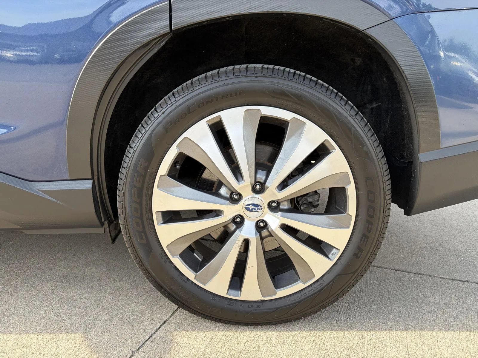 Used 2021 Subaru Ascent Limited AWD/4WD image 9