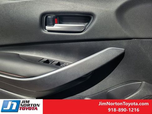 Used 2024 Toyota Corolla SE image 25