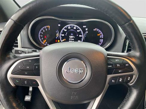 Used 2020 Jeep Grand Cherokee Limited image 16