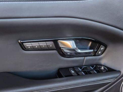 Used 2018 Land Rover Range Rover Evoque HSE Dynamic image 54