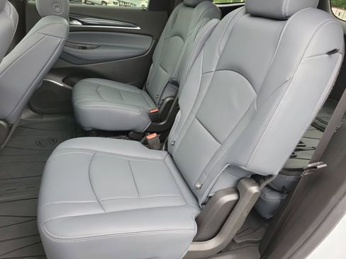 Used 2022 Buick Enclave Essence w/ Experience Buick Package image 15