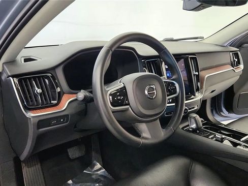 Used 2023 Volvo S60 T8 Plus image 22