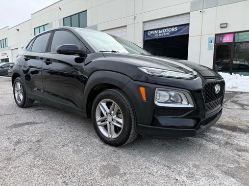 Used 2018 Hyundai Kona SE image 2