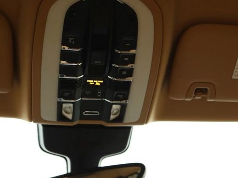 Used 2013 Porsche Panamera 4 Platinum Edition image 43
