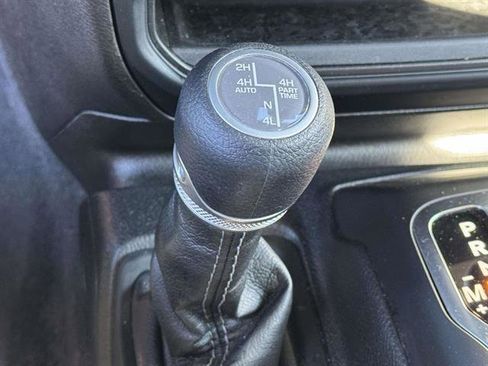 Used 2024 Jeep Wrangler Unlimited Sahara image 26