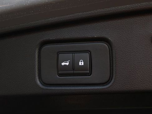 New 2026 Nissan Pathfinder Platinum image 13