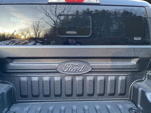 New 2026 Ford Maverick Lariat w/ Black Appearance Package image 18