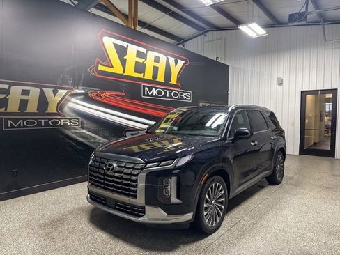 Used 2024 Hyundai Palisade Calligraphy image 1