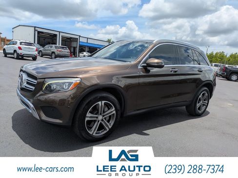 Used 2016 Mercedes-Benz GLC 300 w/ Driver Assistance Package image 7